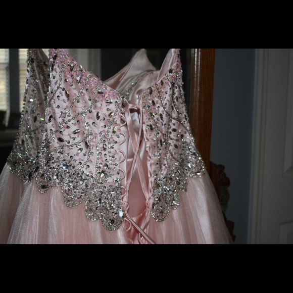 Princess pink prom dress - Picture 3 of 6